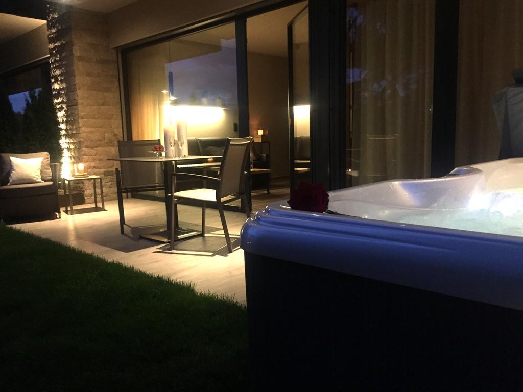 Haus Gregori Aparthotel Caldaro Buitenkant foto