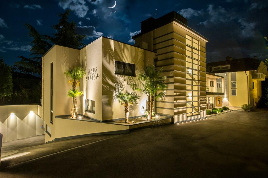 Haus Gregori Aparthotel Caldaro Buitenkant foto