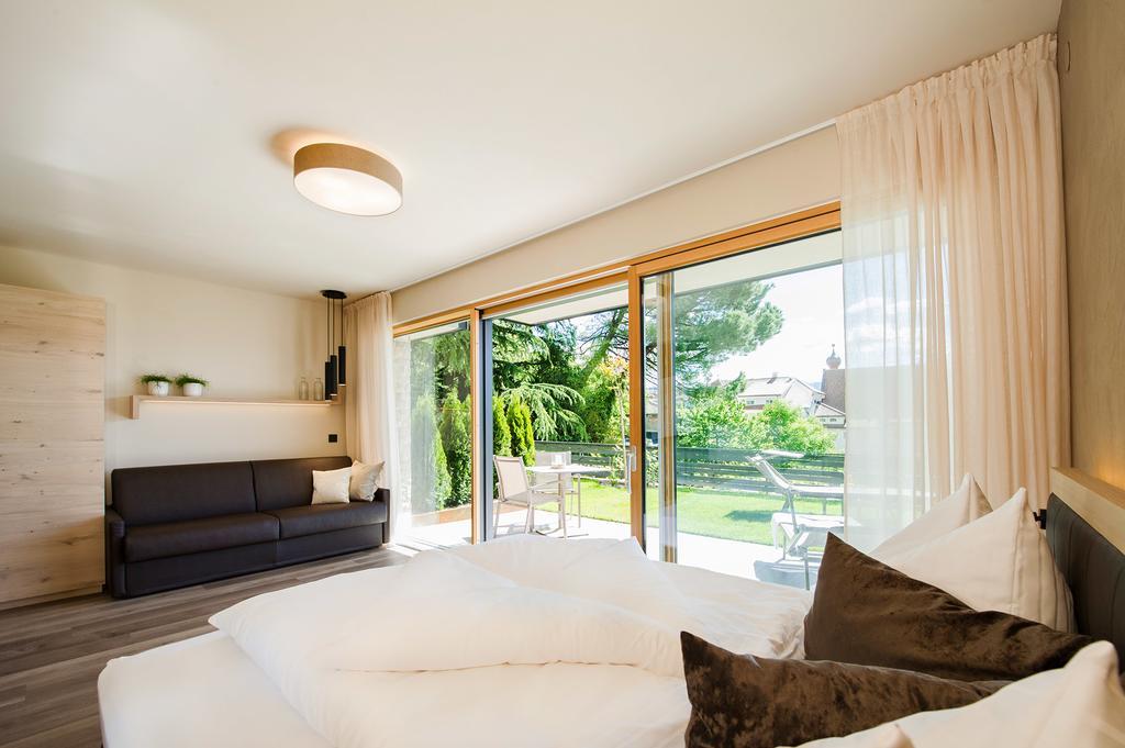 Haus Gregori Aparthotel Caldaro Buitenkant foto