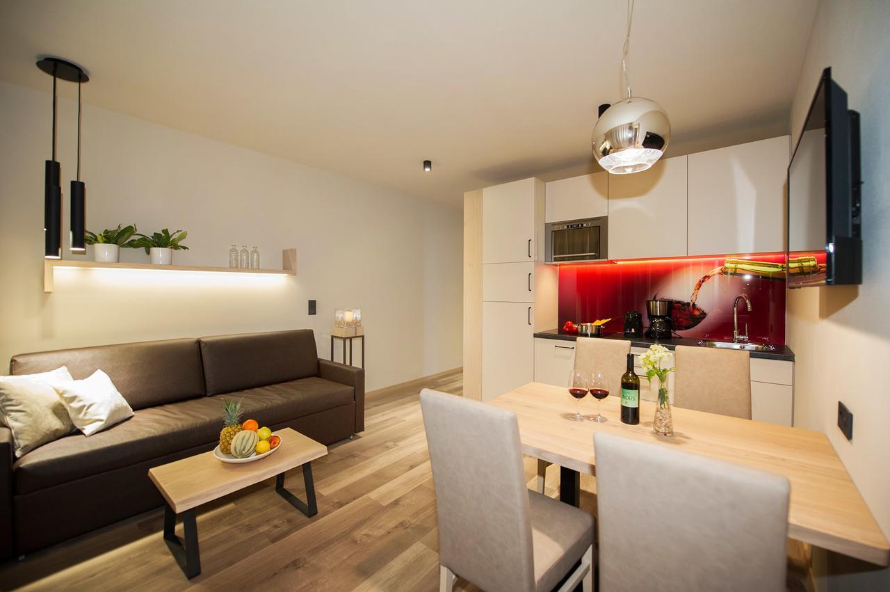 Haus Gregori Aparthotel Caldaro Buitenkant foto