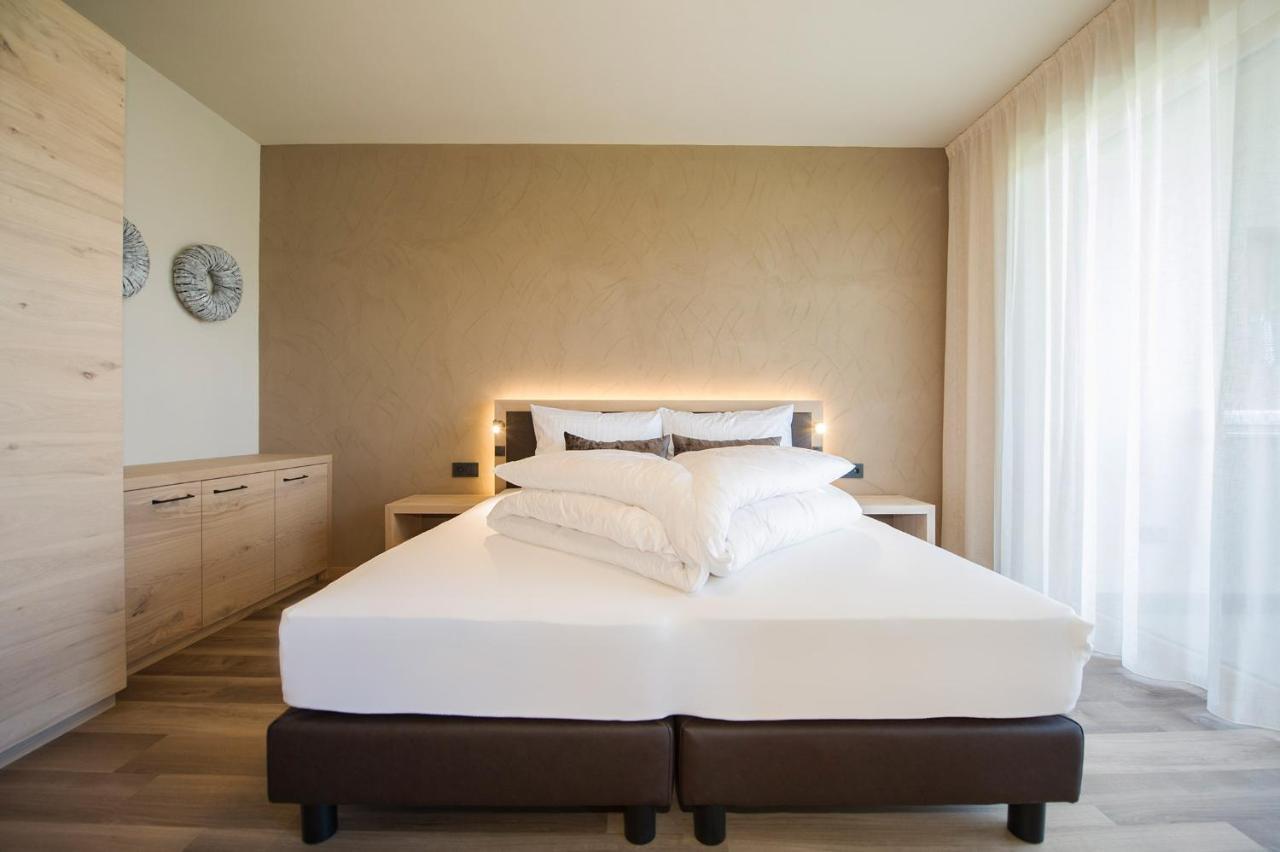 Haus Gregori Aparthotel Caldaro Buitenkant foto