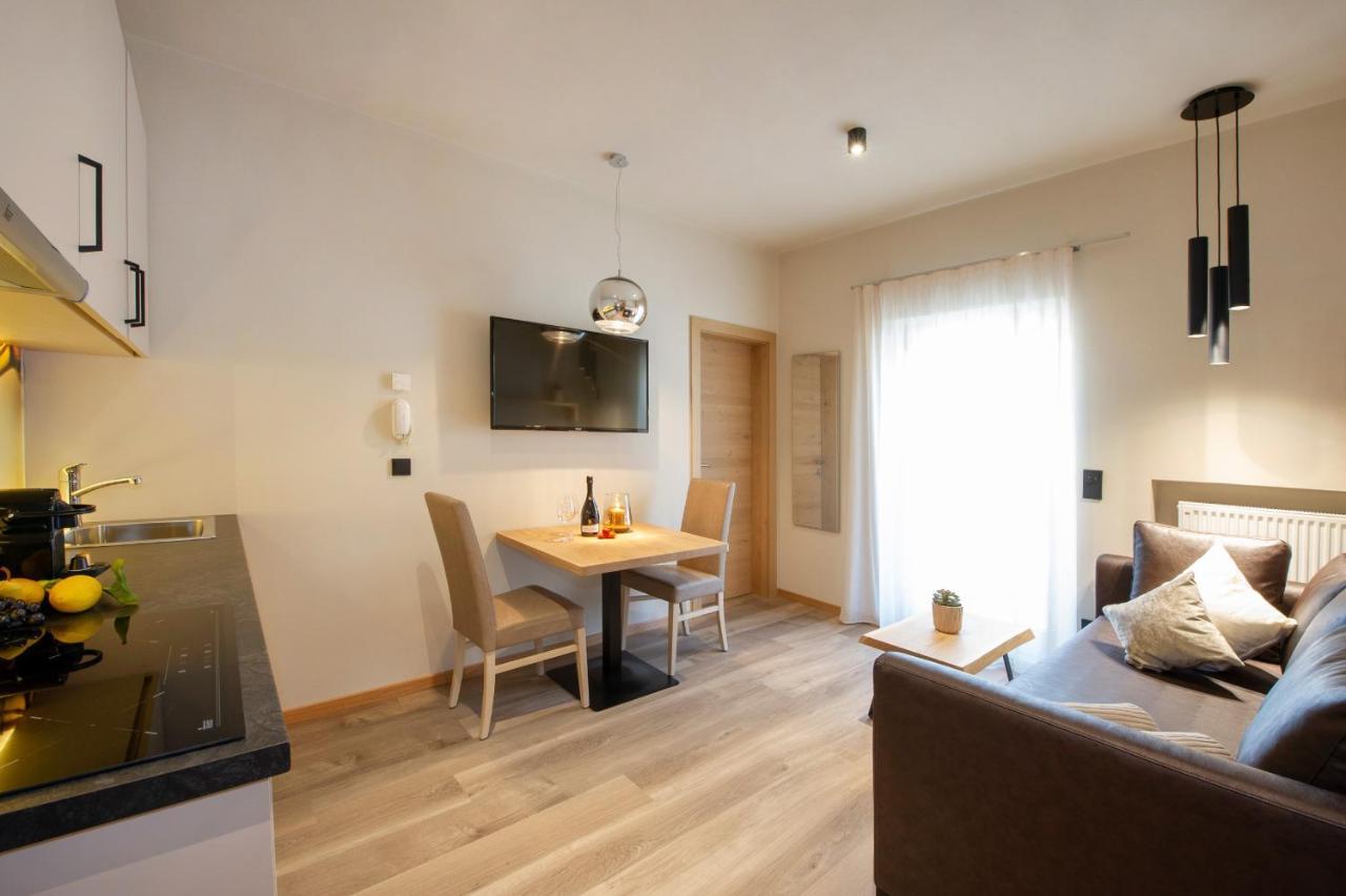 Haus Gregori Aparthotel Caldaro Buitenkant foto